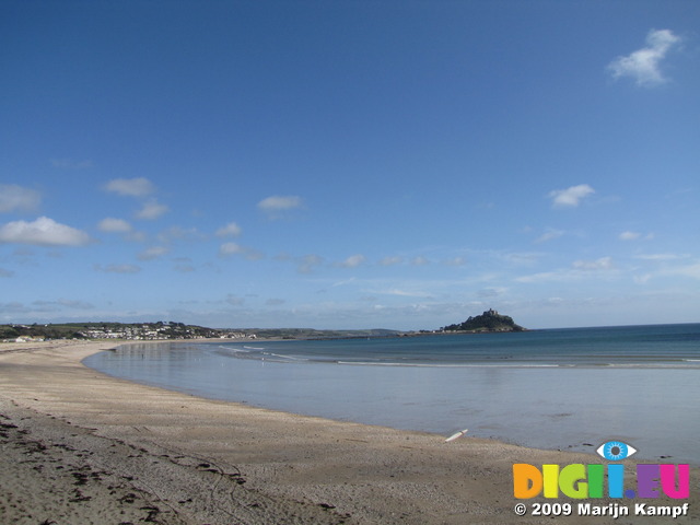 SX08944 St Michael's Mount from Longrock beach